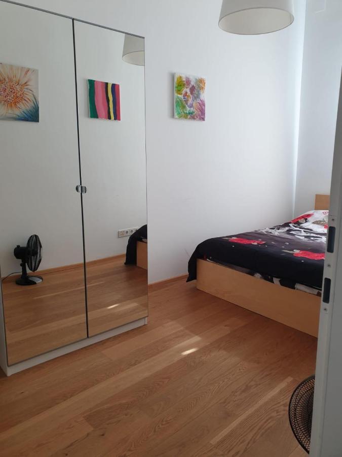 Deluxe Apartment 5P Mm Vienna Exterior photo